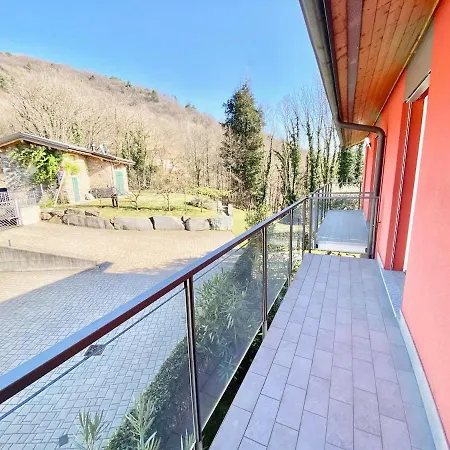 Roggiolo Apartment *