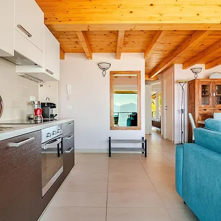Roggiolo Apartment *